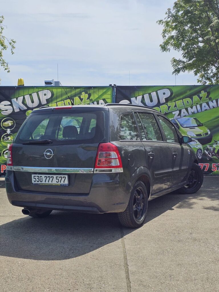 Opel Zafira 7osobowy 2009 – zdjęcie 4