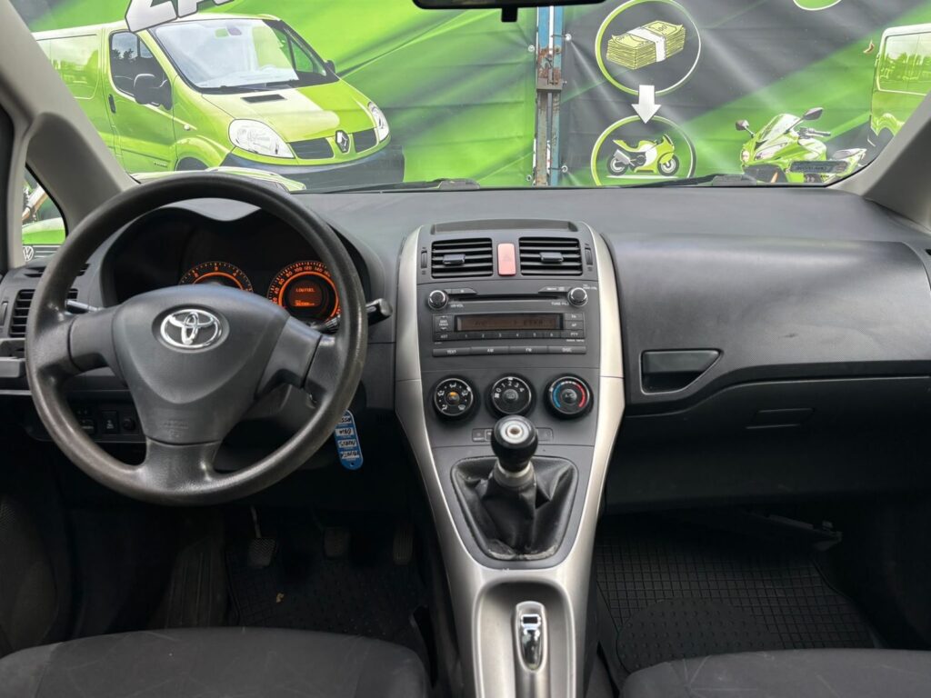 Toyota Auris 1.4 Diesel 2007 – zdjęcie 6