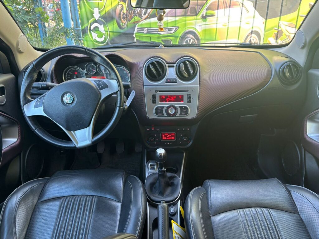 Alfa Romeo Mito skóra Klima 2011 – zdjęcie 5