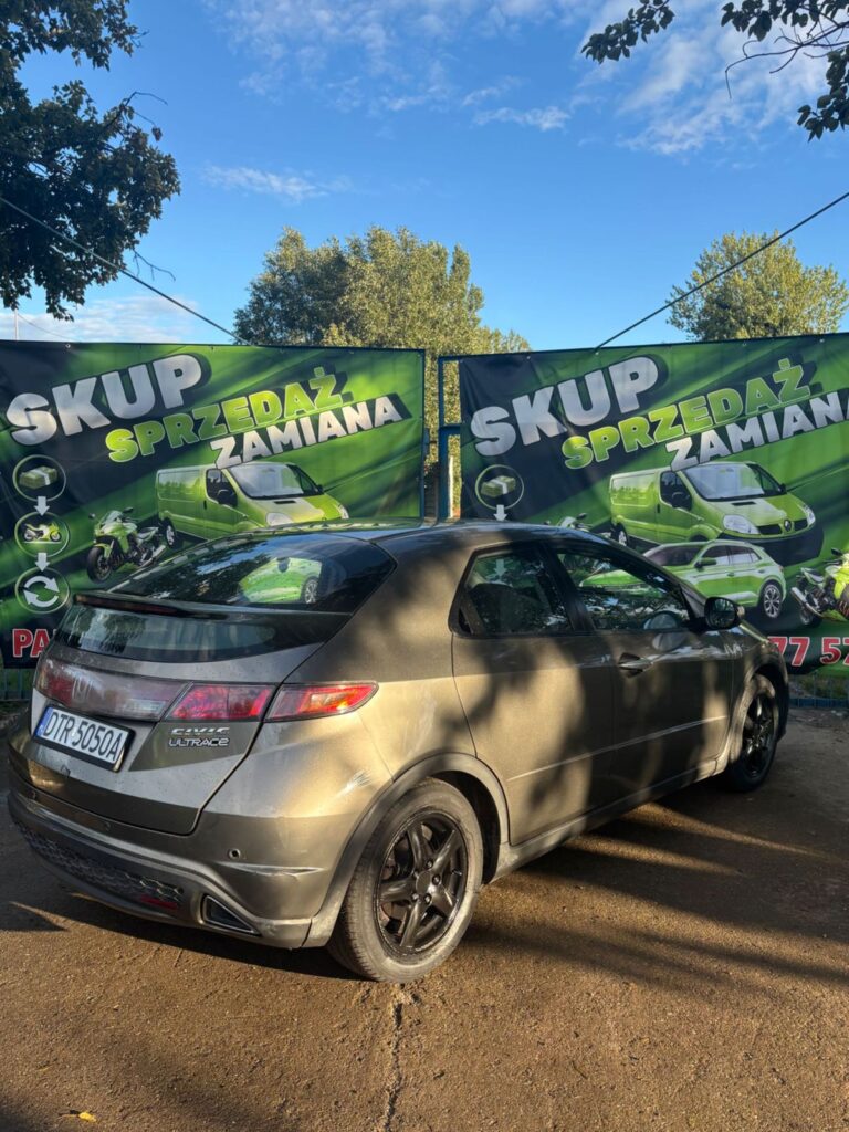 Honda Civic VIII Ufo 2,2 Diesel Super stan 2007 – zdjęcie 4