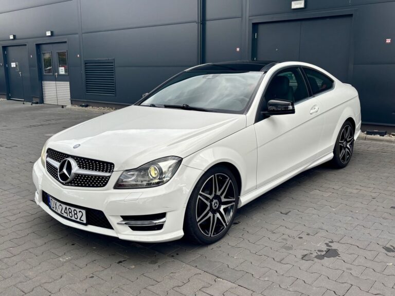 Mercedes-Benz C Klasa 250 CGI W204 7G-Tronic 2012 – zdjęcie 2